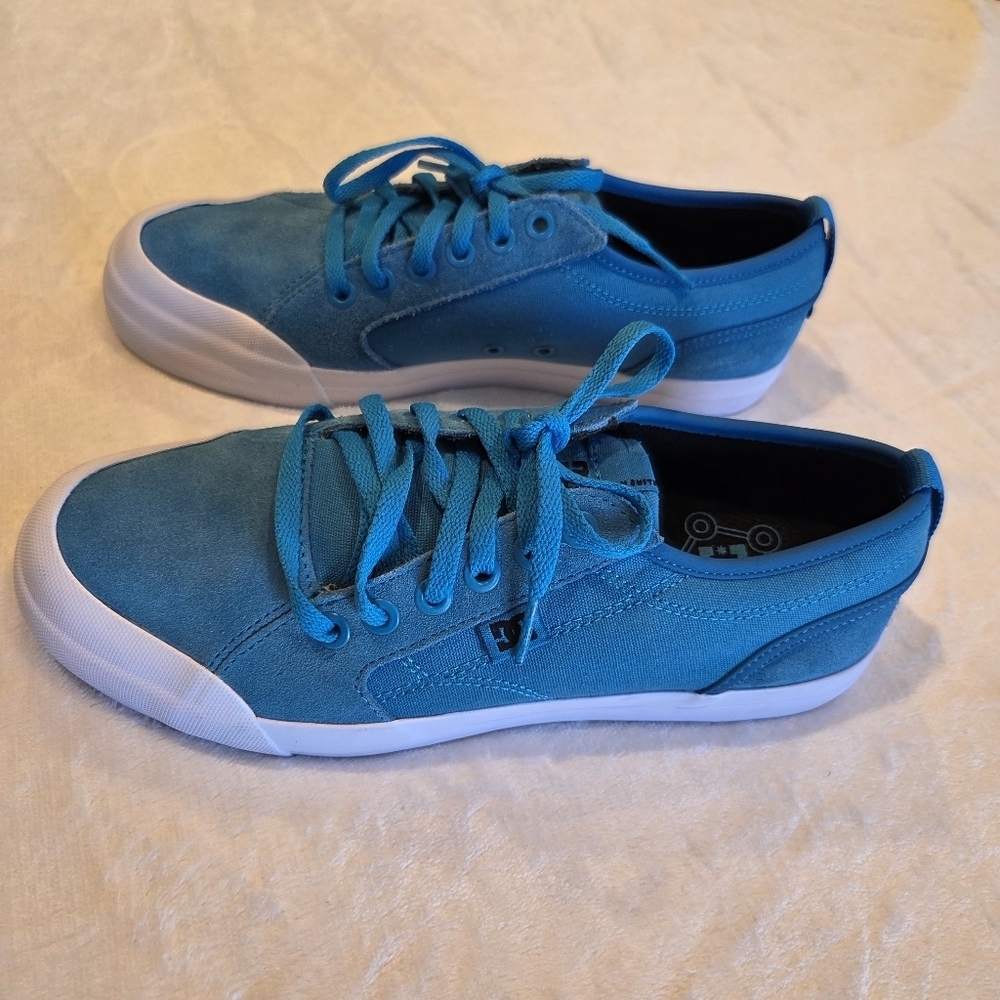 DC Youths Evan Boys Aqua Blue Leather Skateboard Shoes Sneakers Sz 6 Eu 37 Low - Picture 2 of 14